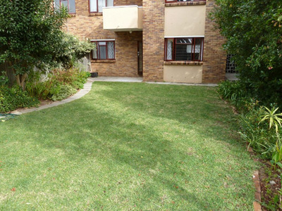 Apartment / Flat For Rent in Wynberg Upper, Cape Town