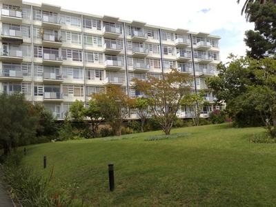 Apartment / Flat For Rent in Rondebosch, Cape Town