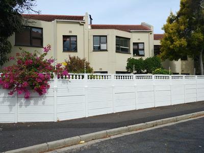 Townhouse For Rent in Plumstead, Cape Town
